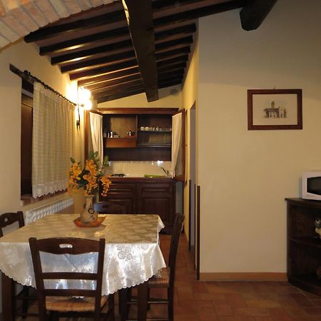 Agriturismo Casale Delle Lucrezie Todi Exterior foto