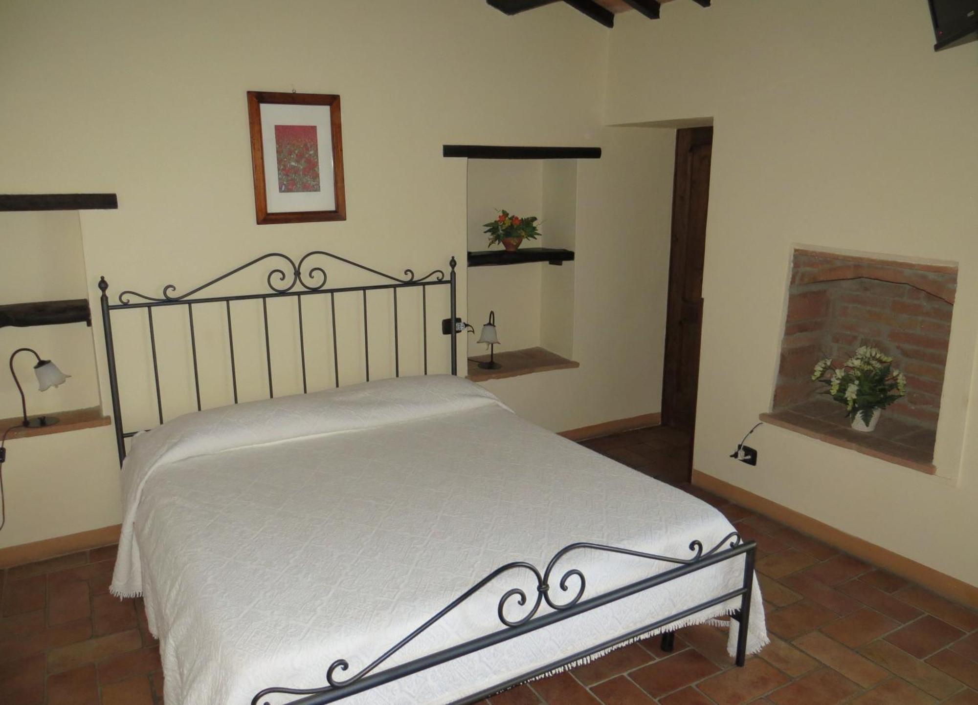 Agriturismo Casale Delle Lucrezie Todi Exterior foto